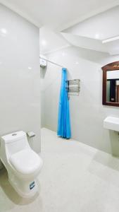 Phòng Giường Đôi Có Phòng Tắm Riêng (Double Room with Private Bathroom)