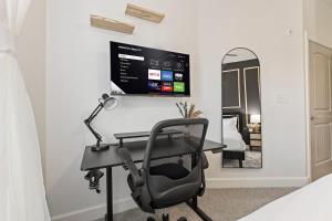 Lux 1B w Pool Near Toyota HQ The Star Legacy West 2119