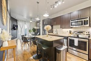 Lux 1B w Pool Near Toyota HQ The Star Legacy West 2119