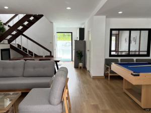 4 Bedroom Pool Villa, Cozy House, Wonnapha Beach, Bangsaen