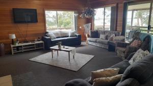 Amazing Ansons Bay remote paradise for the family in the Bay of Fires area