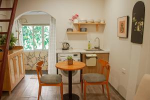 Homestay 2bed Cozy Quiet Old Quarter Hoan Kiem