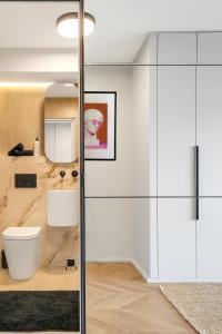 Aquarius - LuxeCity Abode