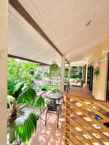 Sun and Moon House
