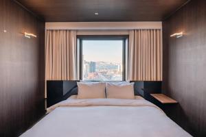 The Riverside Hotel - Hotels, Seoul