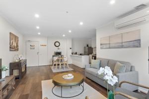 Modern Nomads Southbank Stunning 2 Bedroom Apt with Carpark