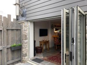 Great country-style house with a courtyard