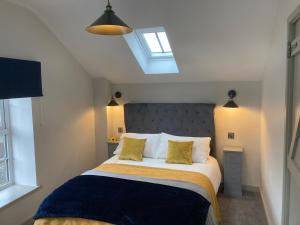 Great country-style house with a courtyard