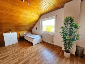 Cozy Apartment in Klein-Winternheim - Essenheim