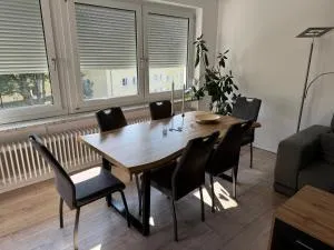 Ferienwohnung "Jumbo" in Coburg ! - 100mq im OG1 mit Privatparkplatz & Balkon - Dörfles-Esbach