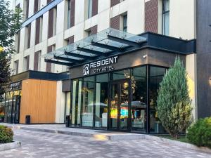 Resident City Hotel