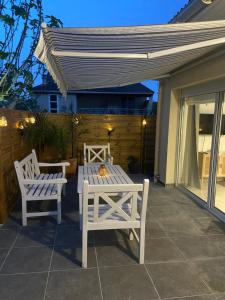 Appartements Maison Parking-10 min Aeroport : photos des chambres