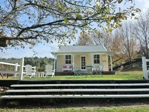 Old Oak Tree Cottage - Excelsior