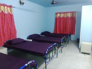 Square & Dormitory Stays