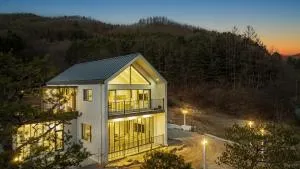 Hongcheon Jamjeok Private Pension - 杨平郡