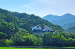 Samcheok Rose Valley Pension - Uljin