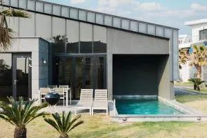 Daejung Secret Gennie Poolvilla - Yŏngnang-ni