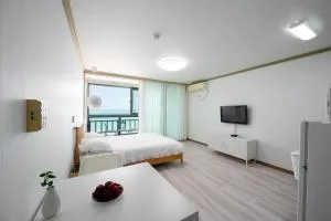 Wando Love You Pension - Wando