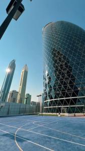 DIFC Luxury 1-Bed Apt with Stunning City Views
