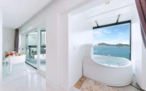 Geoje Marepos Pension