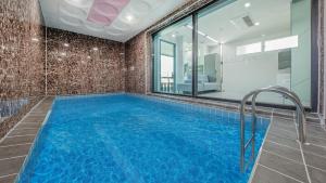 Chuncheon Namiseom River North Pool Villa