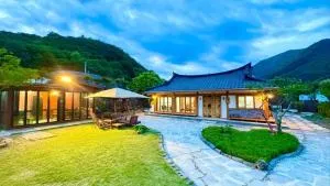 Suncheon Sumiyeonga Hanok Private House - Hamyang