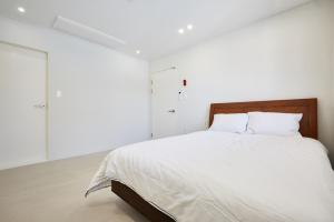 Daebudo Otier Pool Villa