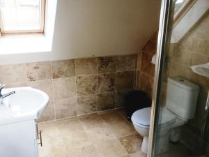 Intimate flat with free parking