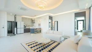 Gangneung Beach Hill Pension