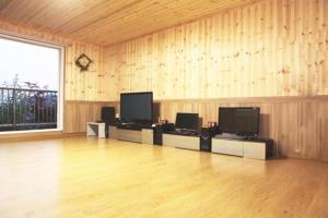 Hwacheon Myeongjiryeong Valley Pension