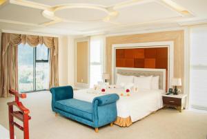 Muong Thanh Holiday Con Cuong