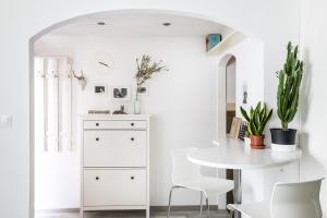 STYLISH APARTMENT IN THE HEART OF THE CENTER with Air Conditioner