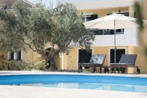 Phoebe Summer House - Akrotiri