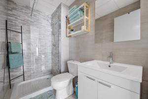 Casa Amorosa Apartment - Close to Beach, City Centre and Bus Station