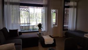 Riverside, economy studio A 2