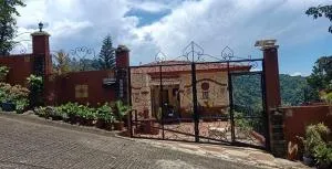 Roades Rest house Tagaytay - Talisay