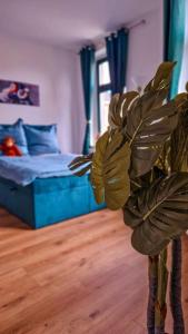 Monkey Magic Mansion 2 BR, next to tram and lake