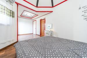 Taean Anmyeondo Geuttaegeu Pension