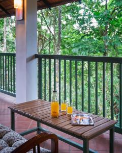 Curly wood by Cluster cloud