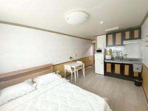 Wando Love You Pension