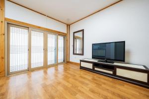 Yangyang Pension Sanjeok