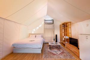 Cheongdo Shinnanda Aegyeon Glamping
