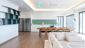 Muan Oberman Pet friendly Pool Villa