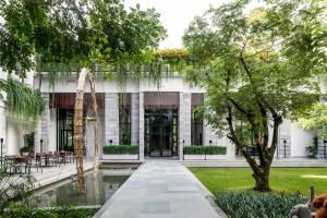 Treeline Urban Resort