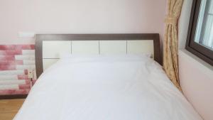 Anmyeondo Bbalgang Pension