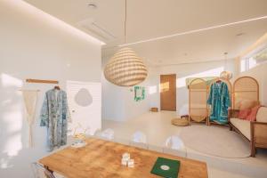 On the Sunset Mansion