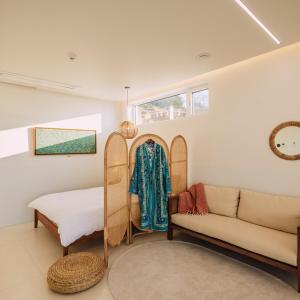 On the Sunset Mansion