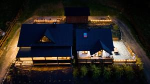 Bieszczadzkie Tarasy - Domki z Jacuzzi na wyłaczność