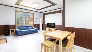 Taean Anmyeondo Lake and Sea Village Pension