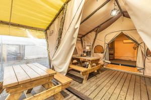 Taean Hakanpo Naro Glamping Camping